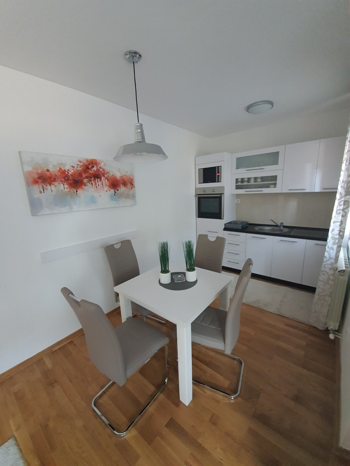 Golden Pine fotografija 7