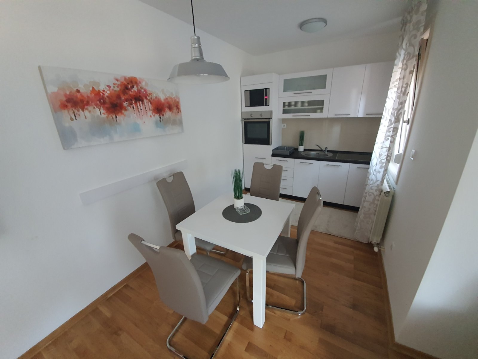 Golden Pine fotografija 15